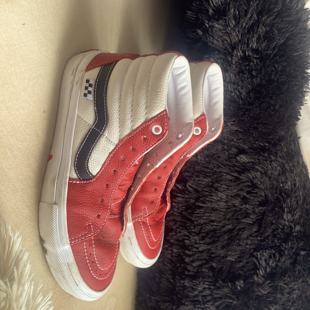 Vans I bought wayyy to big on me